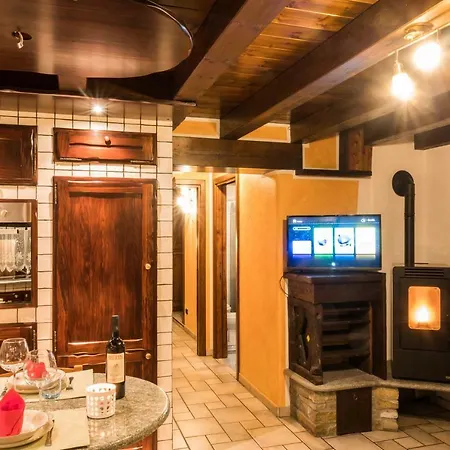 Hébergement de vacances La Casetta Di Francio & Marta Aoste